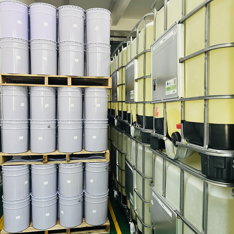 Température ambiante Matériau de durcissement matières premières Résine époxy Isolants électriques et boîtiers et barres de bus