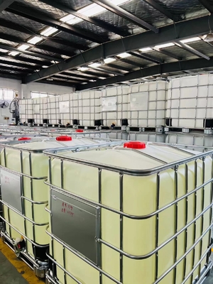 Résistance diélectrique 20-30 kV / mm et rétrécissement de durcissement 0,8-1,0% Composé époxy électrique