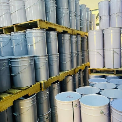 Composé de résine époxy à performance super diélectrique destiné à la fabrication d'isolants durables